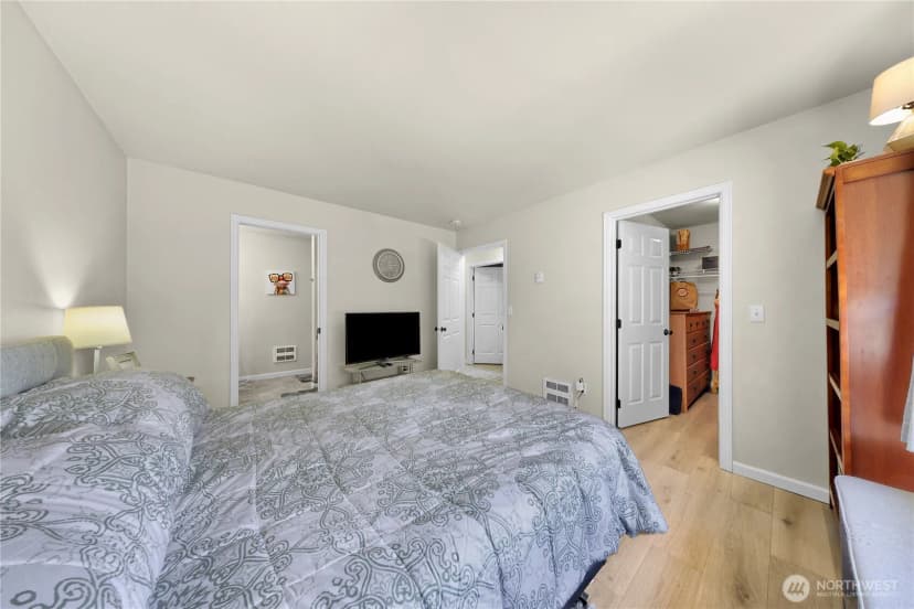 Property photo for 1389 Bayview Court #202, Blaine photo 19