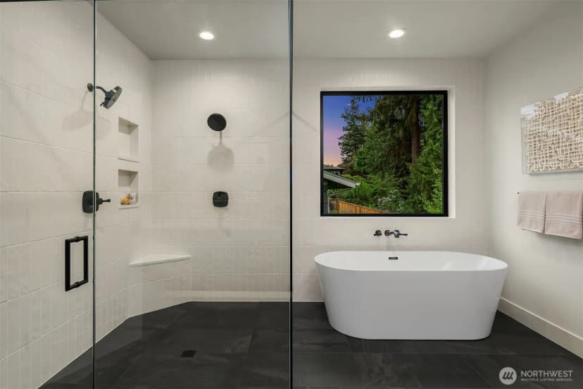 Property photo for 11005 Ne 15th Street, Bellevue photo 26