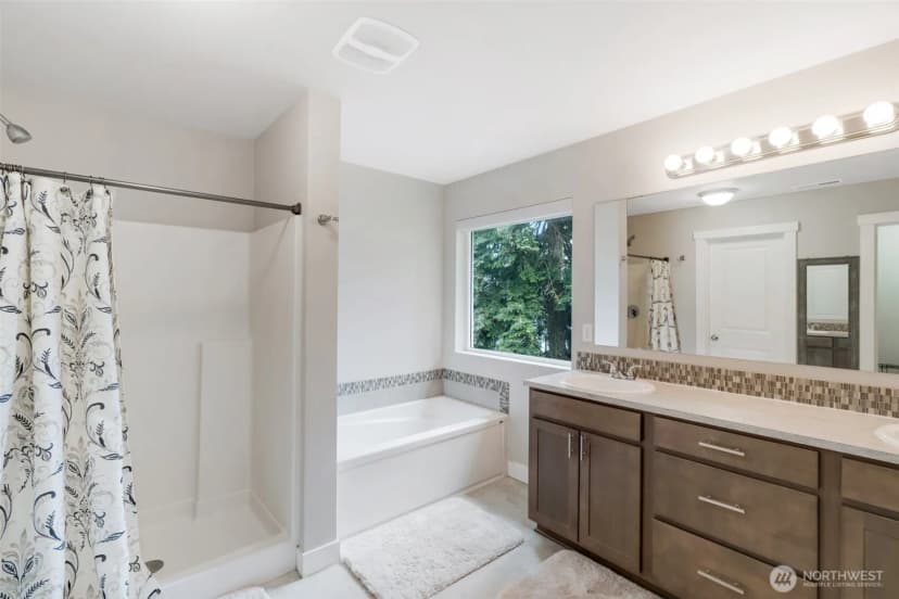 Property photo for 15415 Coles Court Se, Yelm photo 18