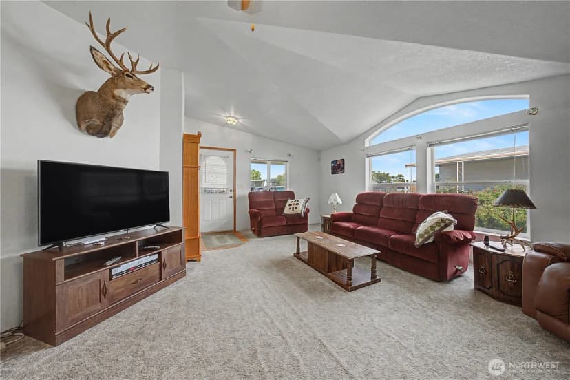 Property photo for 426 7th Ave Se, Ephrata photo 8