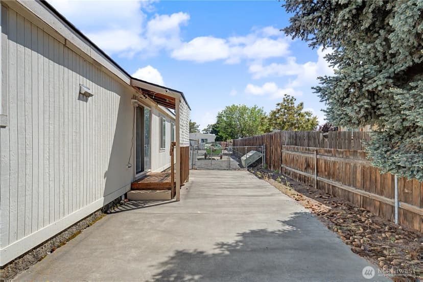 Property photo for 426 7th Ave Se, Ephrata photo 20
