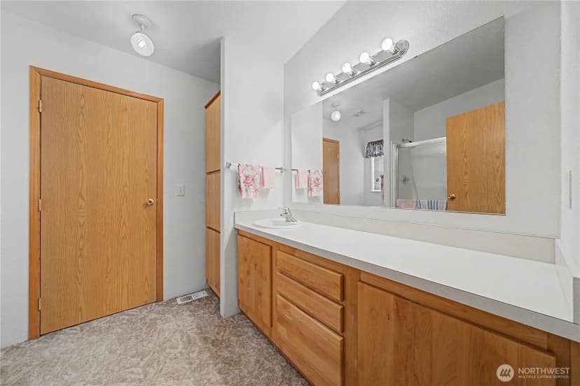 Property photo for 426 7th Ave Se, Ephrata photo 18