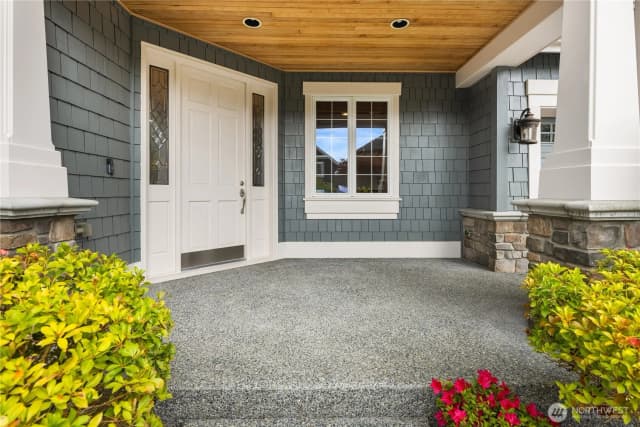 Property photo for 1630 28th Avenue Ne, Issaquah photo 2