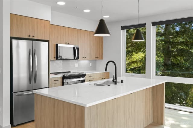 Property photo for 820 N State Street #412, Bellingham photo 4