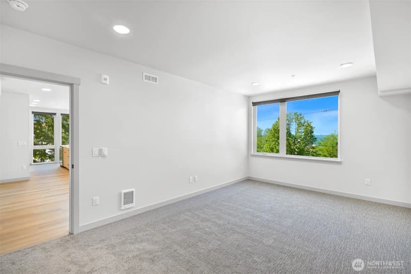 Property photo for 820 N State Street #412, Bellingham photo 16