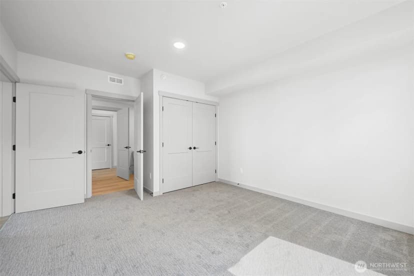 Property photo for 820 N State Street #412, Bellingham photo 21