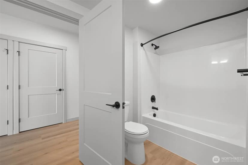 Property photo for 820 N State Street #412, Bellingham photo 20
