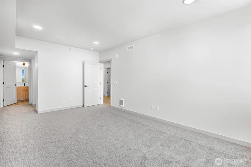 Property photo for 820 N State Street #412, Bellingham photo 17