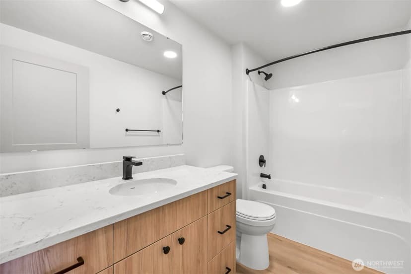 Property photo for 820 N State Street #611, Bellingham photo 12