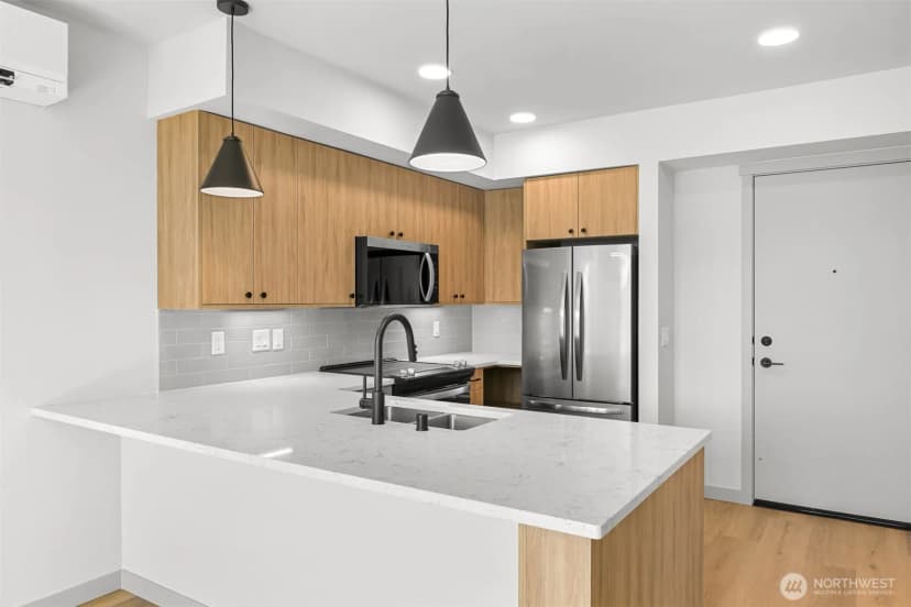 Property photo for 820 N State Street #611, Bellingham photo 5