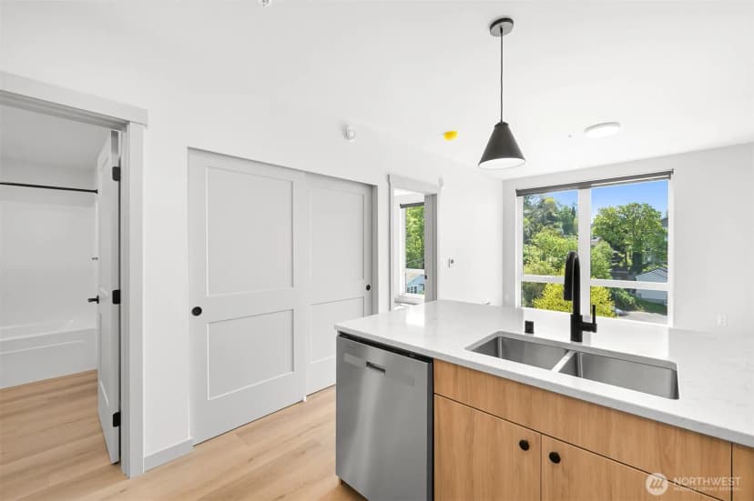 Property photo for 820 N State Street #611, Bellingham photo 8