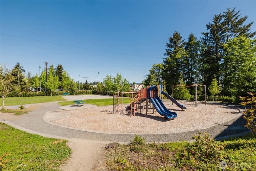 Property photo for 23621 Se 269th Court, Maple Valley photo 36