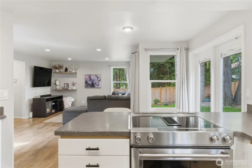 Property photo for 209 Casey Court Steilacoom, Steilacoom photo 12