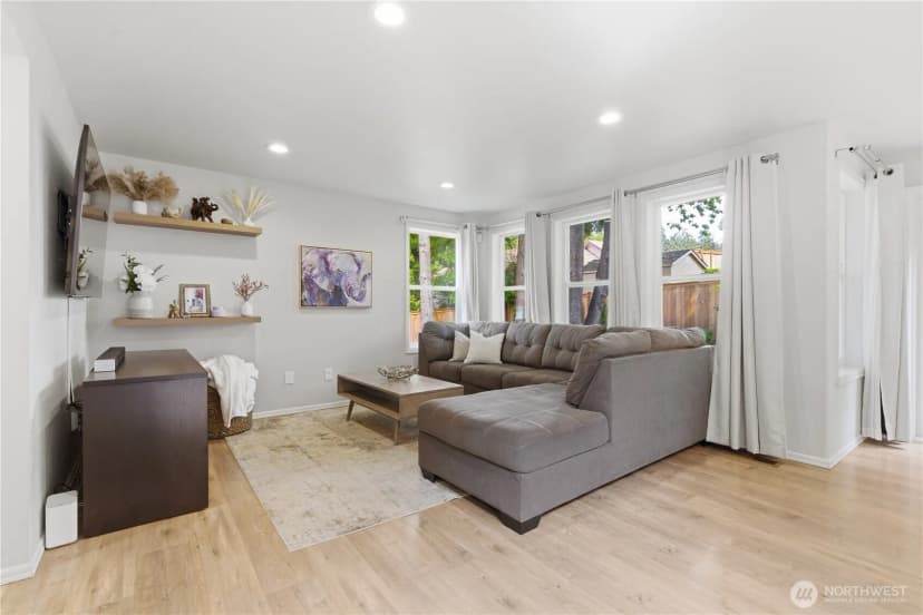Property photo for 209 Casey Court Steilacoom, Steilacoom photo 14