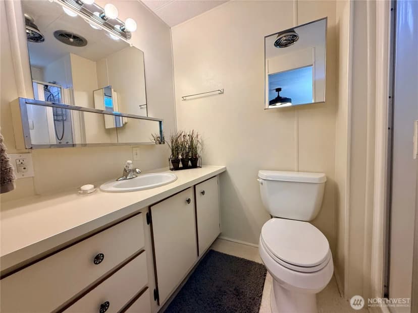 Property photo for 1410 Alonda Lane Ne, Olympia photo 15