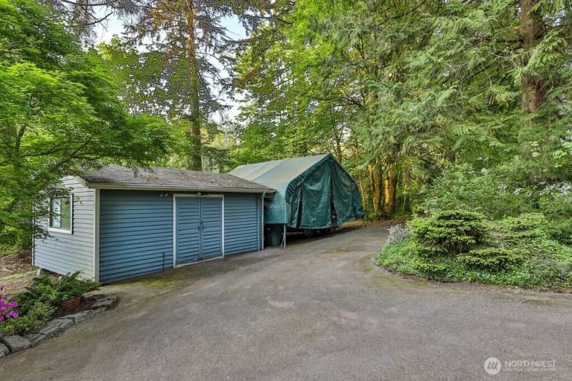 Property photo for 3733 221st Avenue Se, Sammamish photo 32