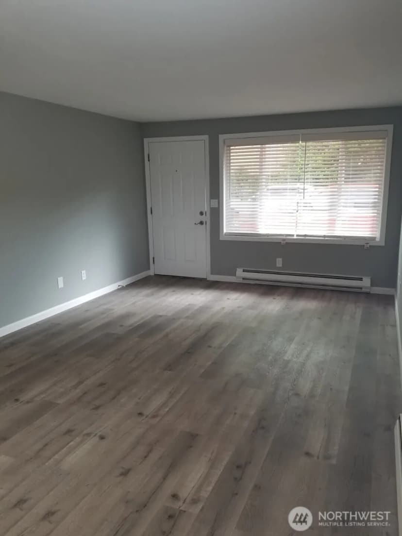 Property photo for 838 Harrington Avenue Ne, Renton photo 28