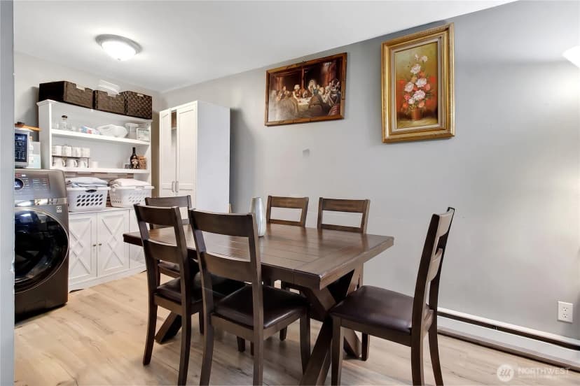 Property photo for 838 Harrington Avenue Ne, Renton photo 6