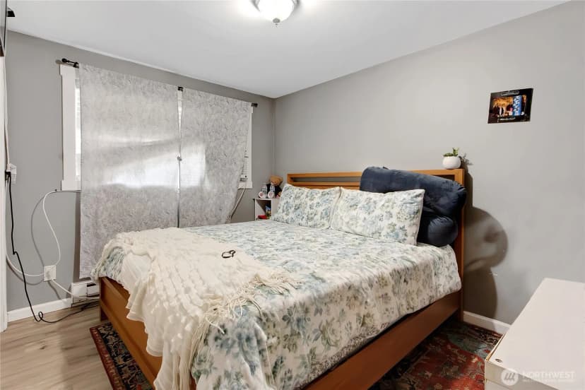 Property photo for 838 Harrington Avenue Ne, Renton photo 10