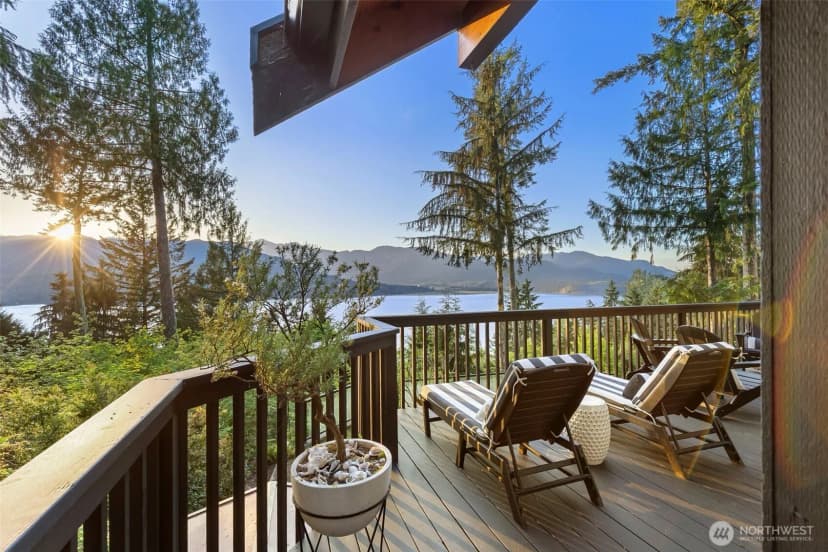 Property photo for 19748 Nw Stavis Bay Road, Seabeck