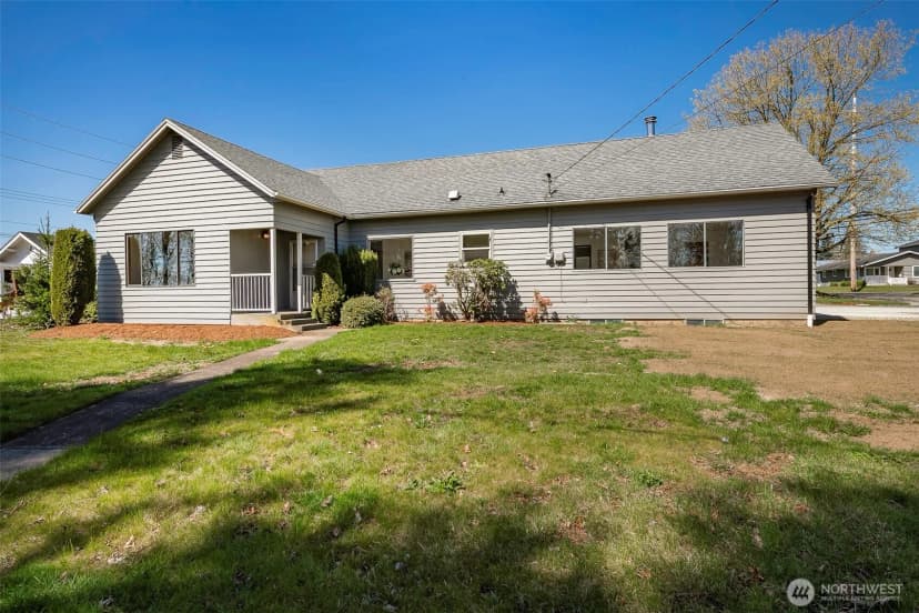 Property photo for 215 E Front Street, Lynden