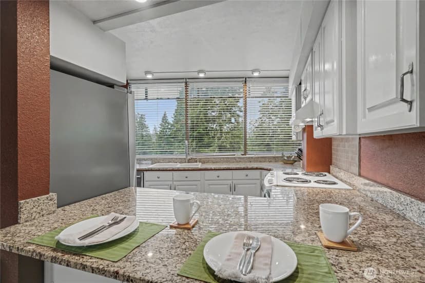 Property photo for 1910 Evergreen Park Drive Sw #504, Olympia photo 7