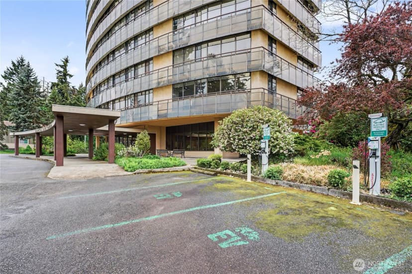 Property photo for 1910 Evergreen Park Drive Sw #504, Olympia photo 2