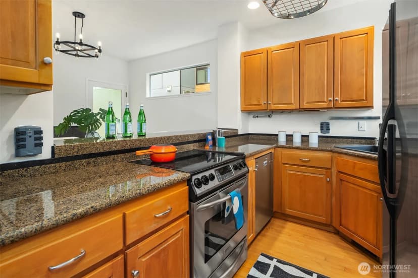 Property photo for 1106 18th Avenue, Seattle photo 9