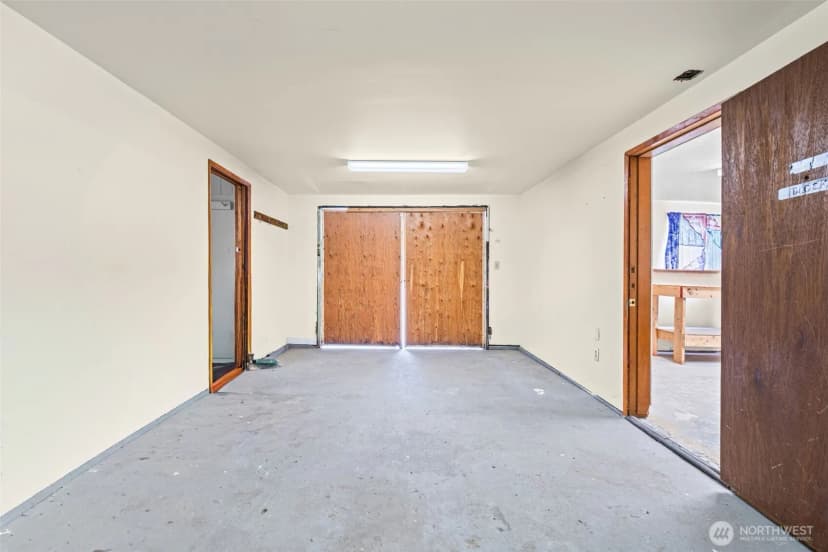 Property photo for 205 W Saar Street, Kent photo 27