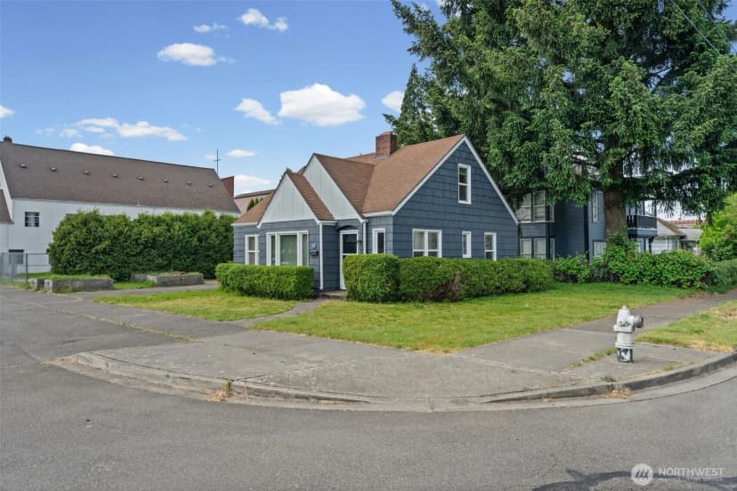 Property photo for 205 W Saar Street, Kent photo 3