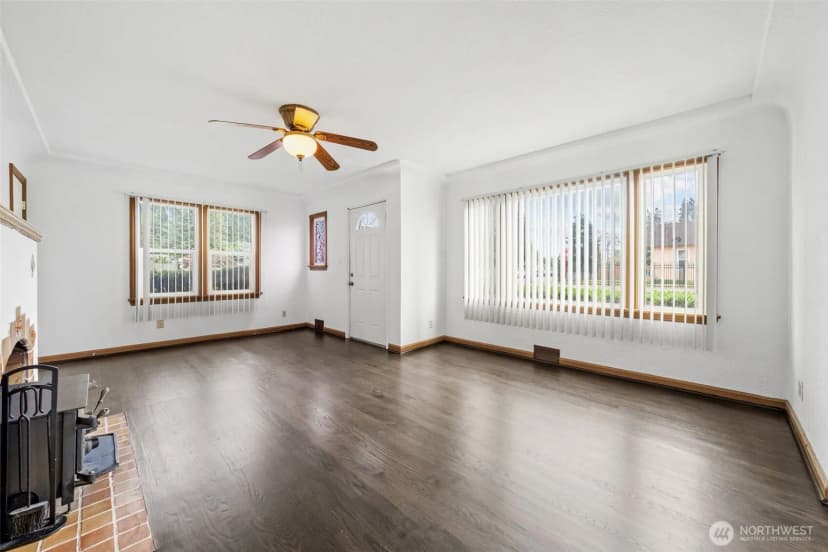 Property photo for 205 W Saar Street, Kent photo 4
