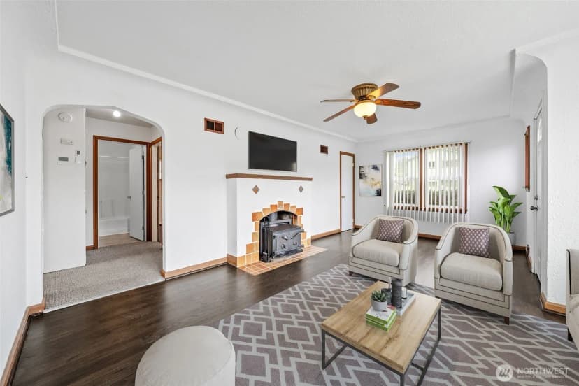 Property photo for 205 W Saar Street, Kent photo 9