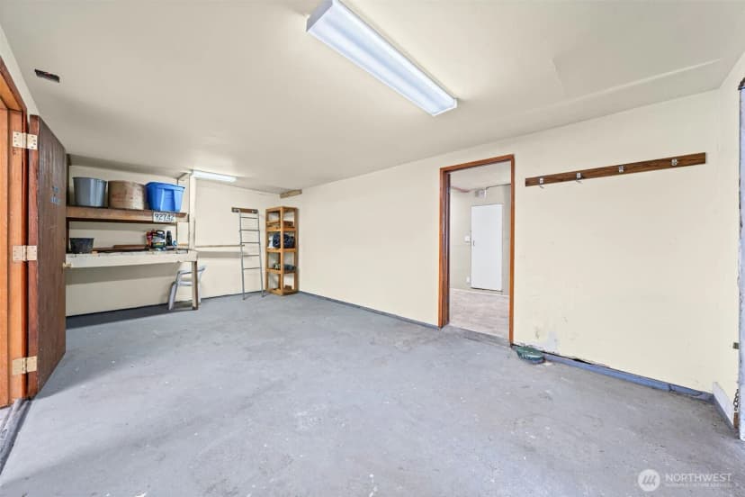 Property photo for 205 W Saar Street, Kent photo 26