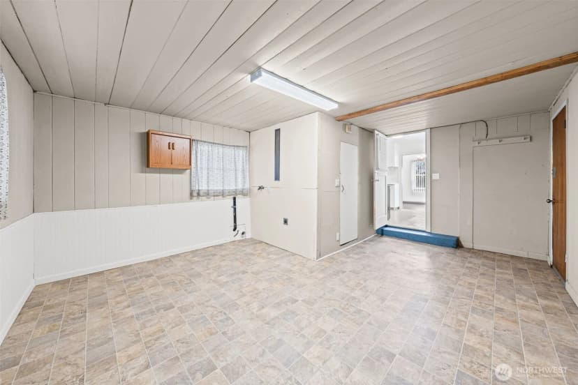Property photo for 205 W Saar Street, Kent photo 16