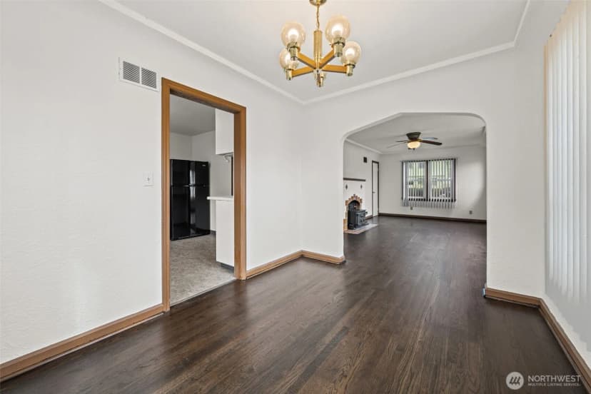 Property photo for 205 W Saar Street, Kent photo 12