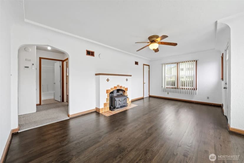Property photo for 205 W Saar Street, Kent photo 8