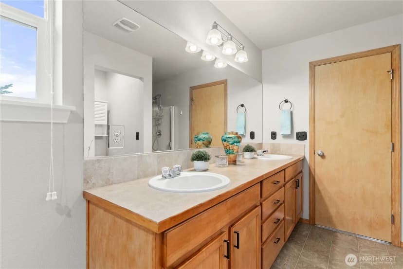 Property photo for 26834 226th Place Se, Maple Valley photo 29