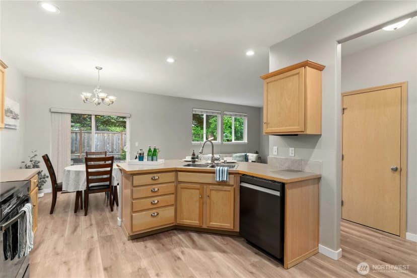 Property photo for 26834 226th Place Se, Maple Valley photo 8