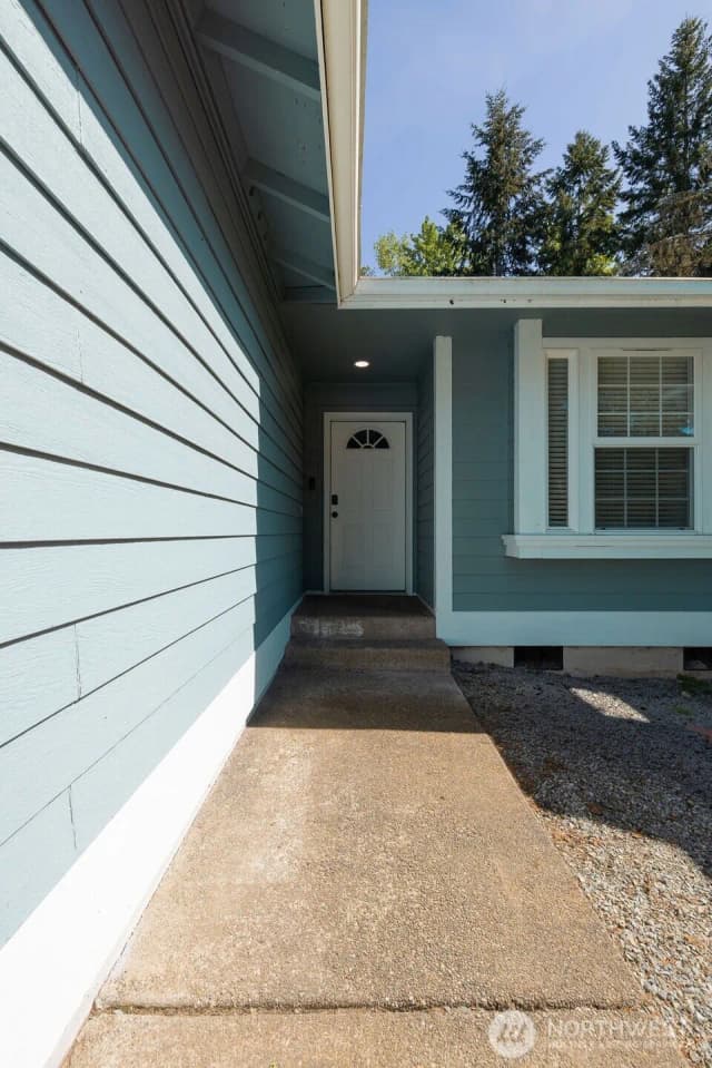 Property photo for 10720 Eustis Hunt Road E, Graham photo 2