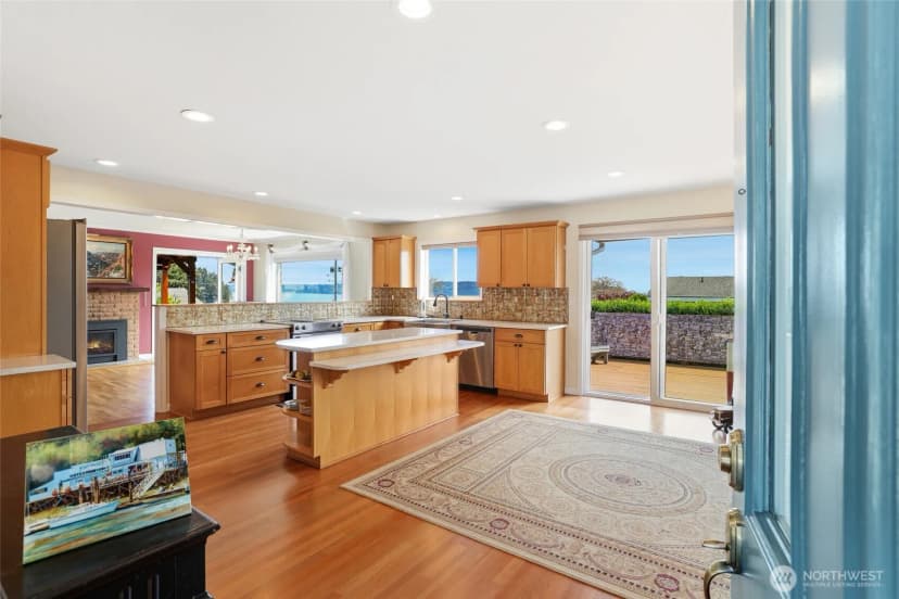 Property photo for 6917 Rainier Avenue, Gig Harbor photo 6