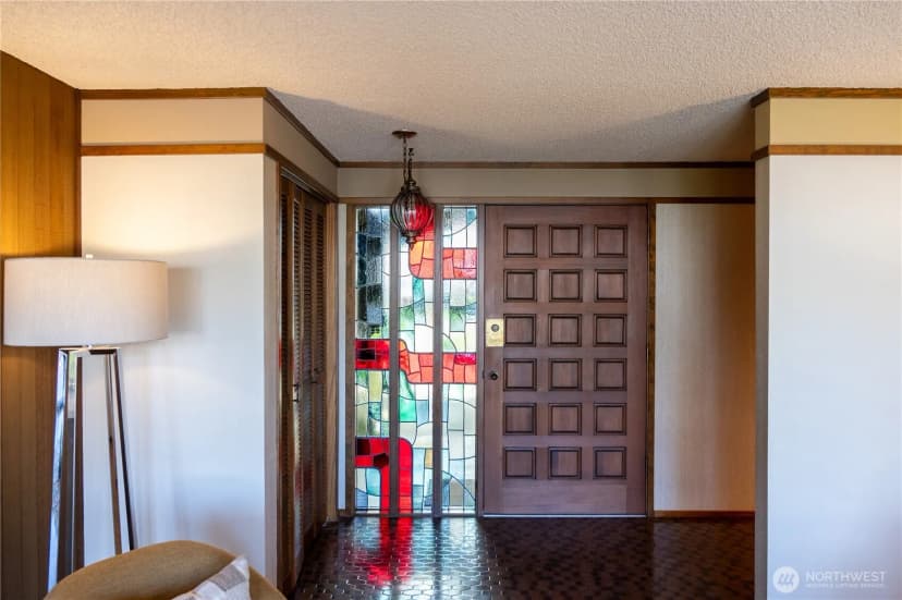 Property photo for 4033 52nd Place Sw, Seattle photo 4