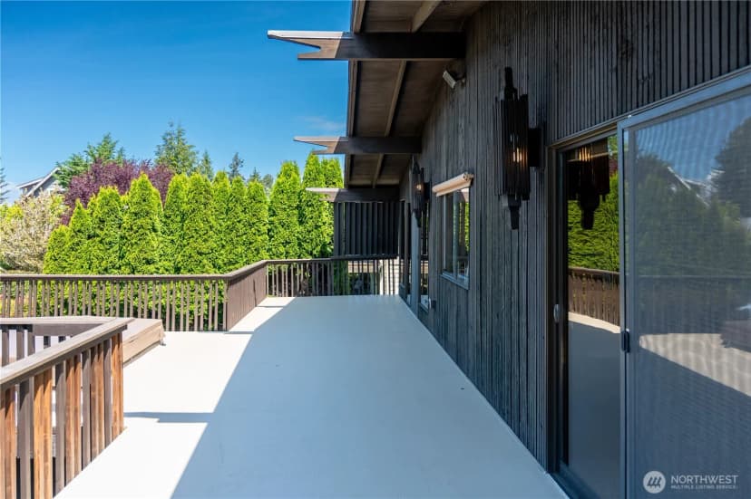 Property photo for 4033 52nd Place Sw, Seattle photo 13