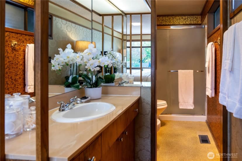 Property photo for 4033 52nd Place Sw, Seattle photo 19