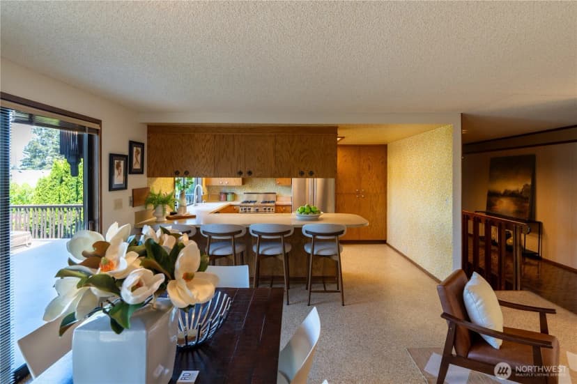 Property photo for 4033 52nd Place Sw, Seattle photo 10