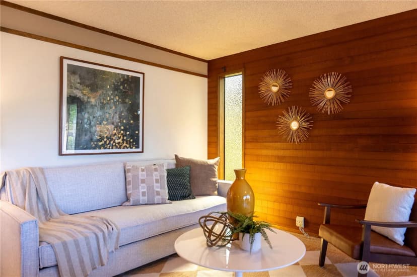 Property photo for 4033 52nd Place Sw, Seattle photo 9