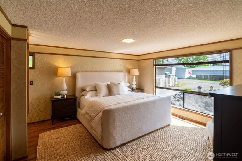 Property photo for 4033 52nd Place Sw, Seattle photo 18