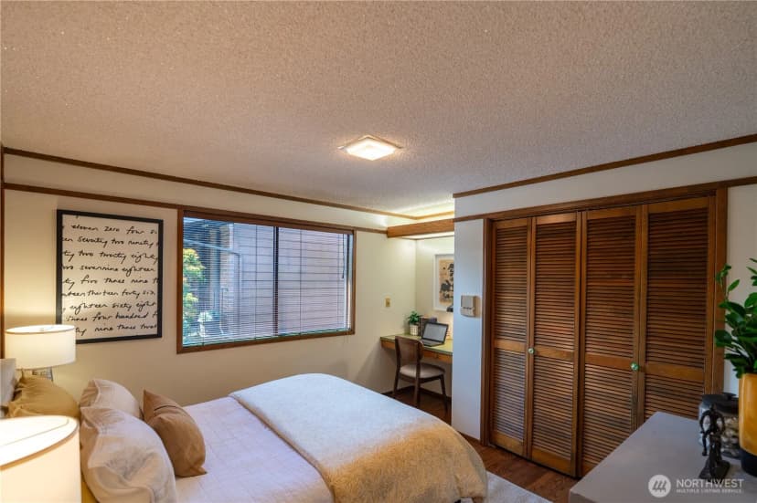 Property photo for 4033 52nd Place Sw, Seattle photo 22