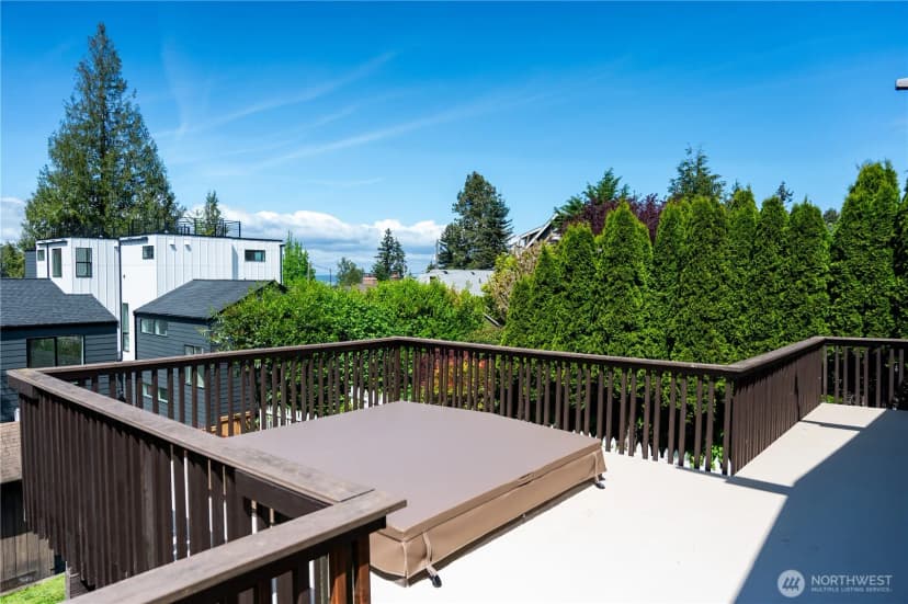 Property photo for 4033 52nd Place Sw, Seattle photo 16