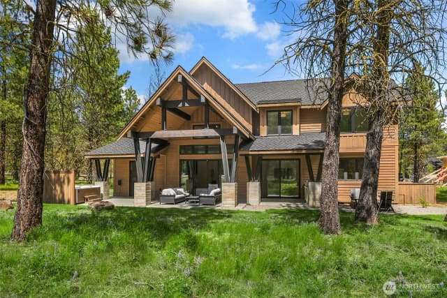 Property photo for 450 Gold Leaf Lane, Cle Elum photo 2
