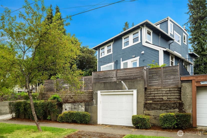 Property photo for 915 30th Avenue S, Seattle photo 34